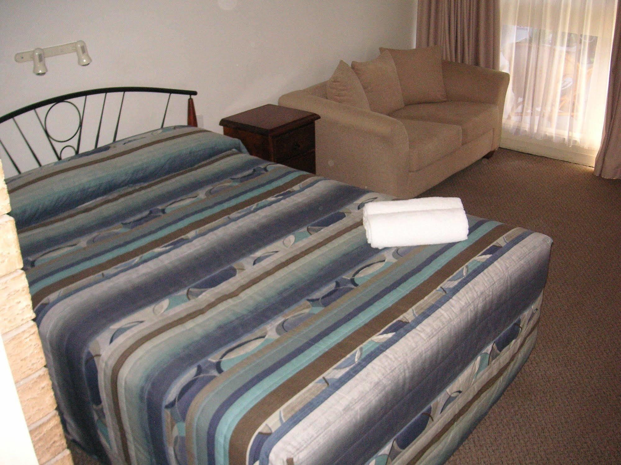 Warrina Motor Inn Wodonga Cbd Exteriör bild