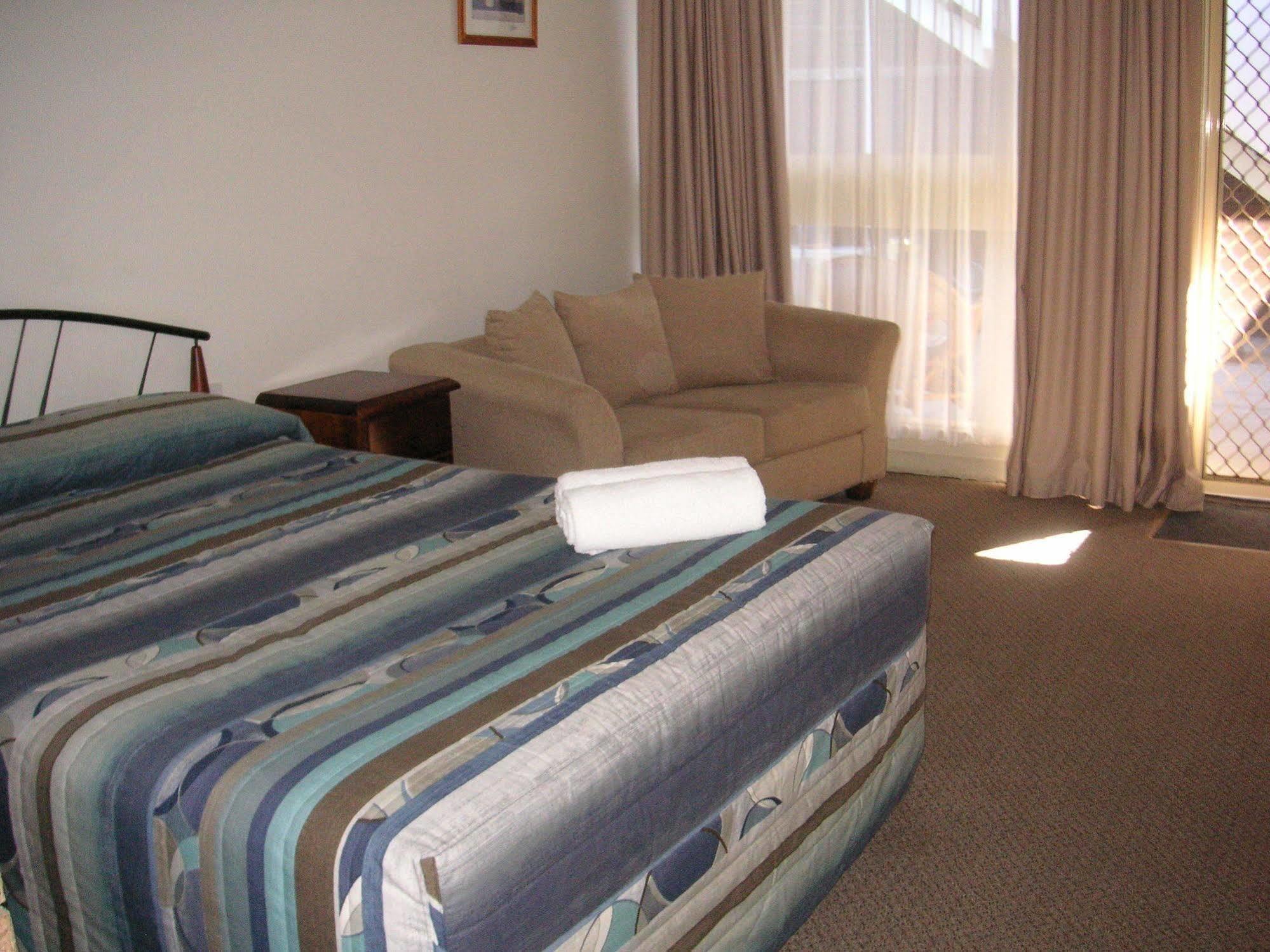 Warrina Motor Inn Wodonga Cbd Exteriör bild